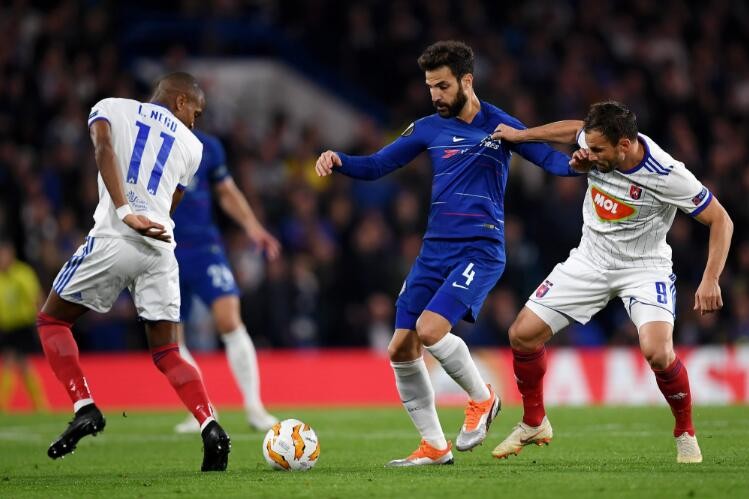 包含赛地聚焦——欧联今晨热度飙升，新奥尔良鹈鹕单刀错失，更衣室稳定，赛程密集仍需轮换的词条-九游正版游戏